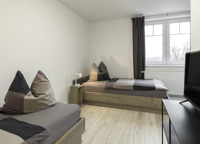 Schlafzimmer 1
