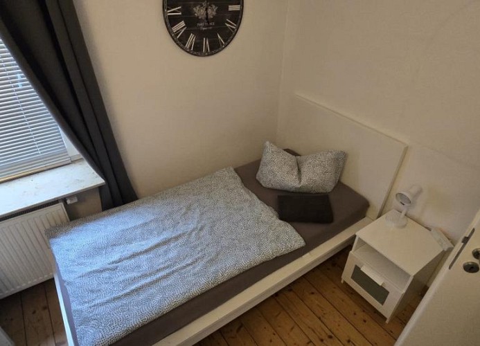 Kleine Zimmer hinten.