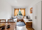 Schlafzimmer links