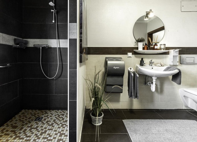 Gemeinschaftsbad Bild 1